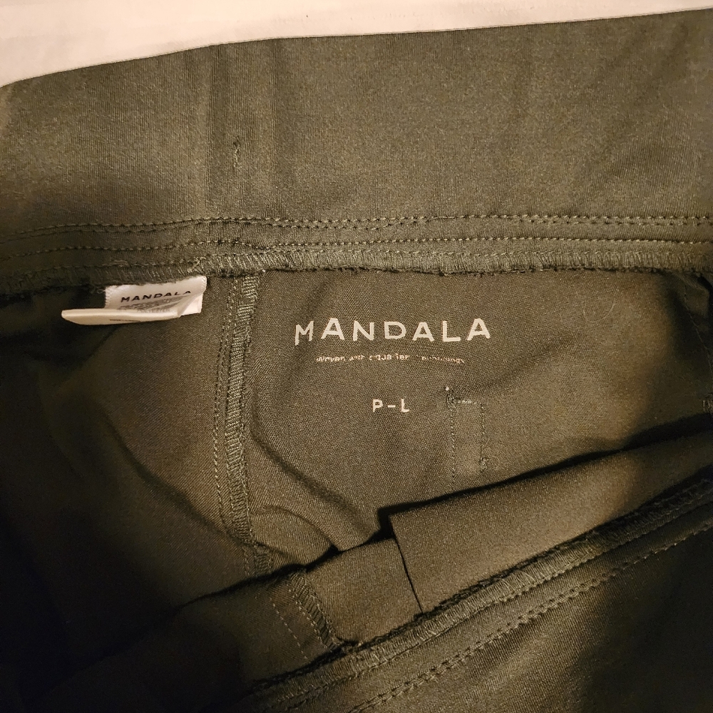 Mandala scrub pants, size large petite